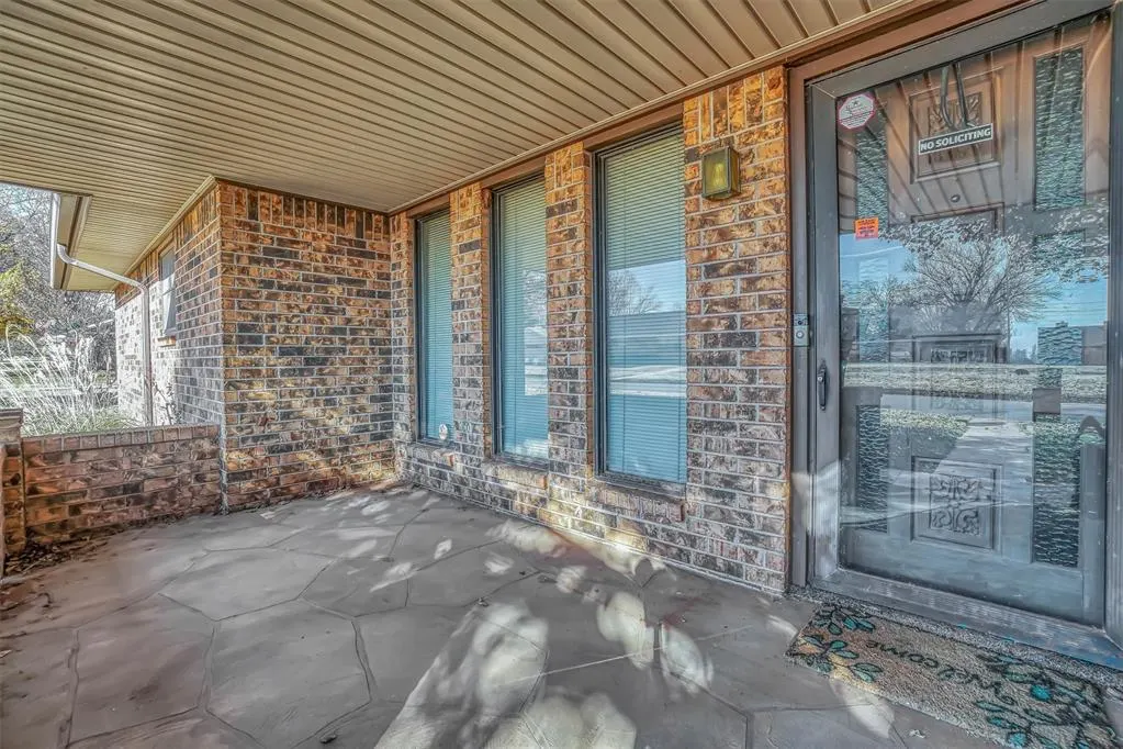 Photo 5 — 111 Shannon Drive, Elk City, OK 73644