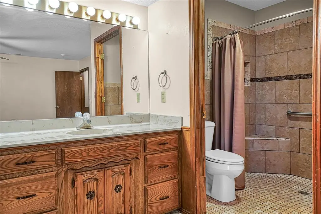 Photo 31 — 111 Shannon Drive, Elk City, OK 73644