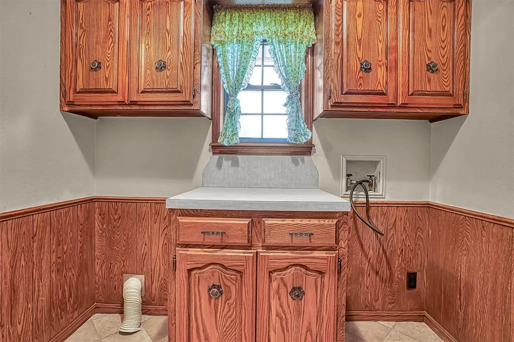 Photo 35 — 111 Shannon Drive, Elk City, OK 73644