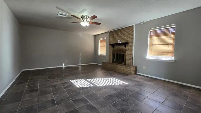 Photo 3 — 8208 NW 28th Terrace, Bethany, OK 73008