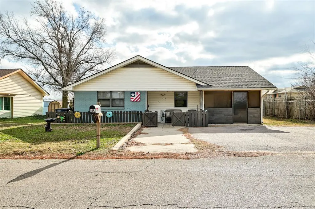 Photo 3 — 115 W Green Street, Meeker, OK 74855