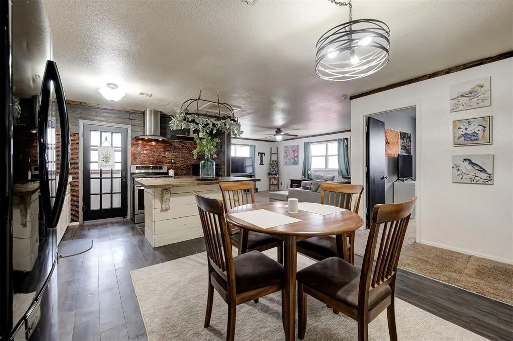 Photo 19 — 115 W Green Street, Meeker, OK 74855