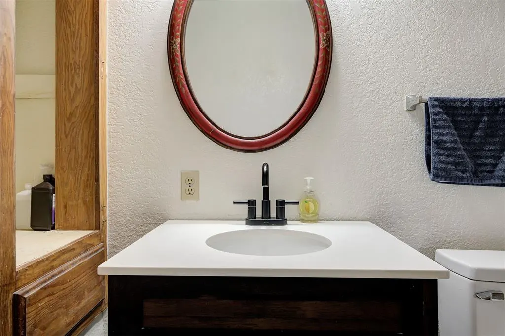 Photo 25 — 115 W Green Street, Meeker, OK 74855
