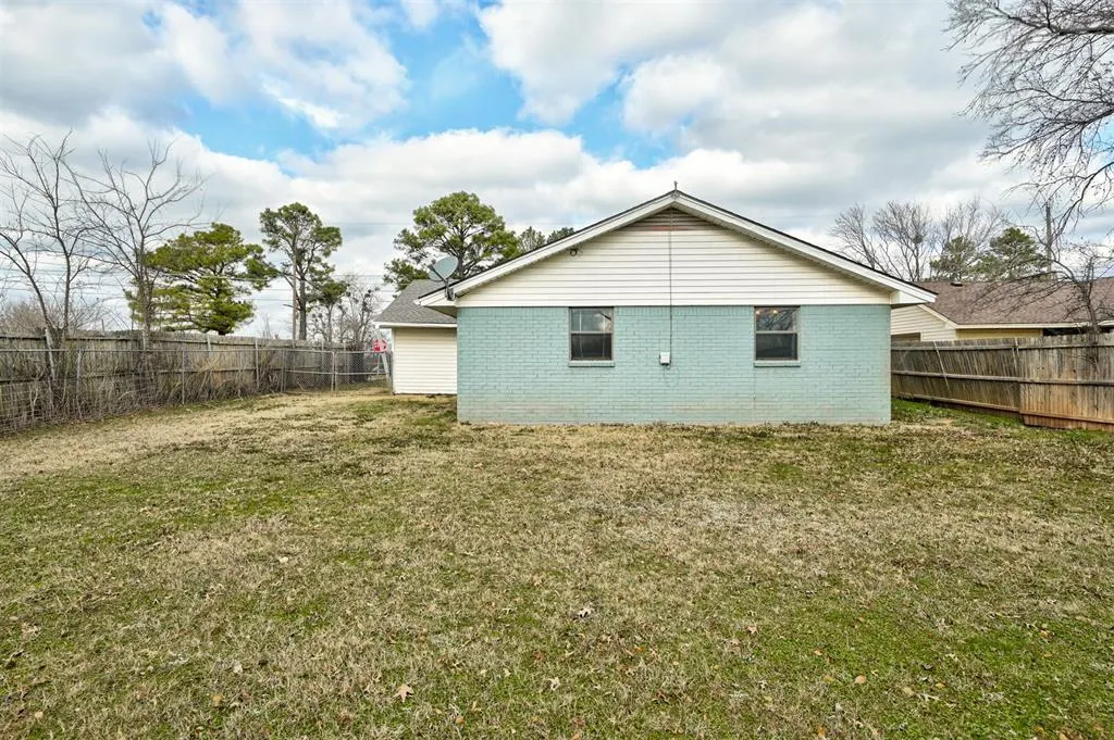 Photo 34 — 115 W Green Street, Meeker, OK 74855
