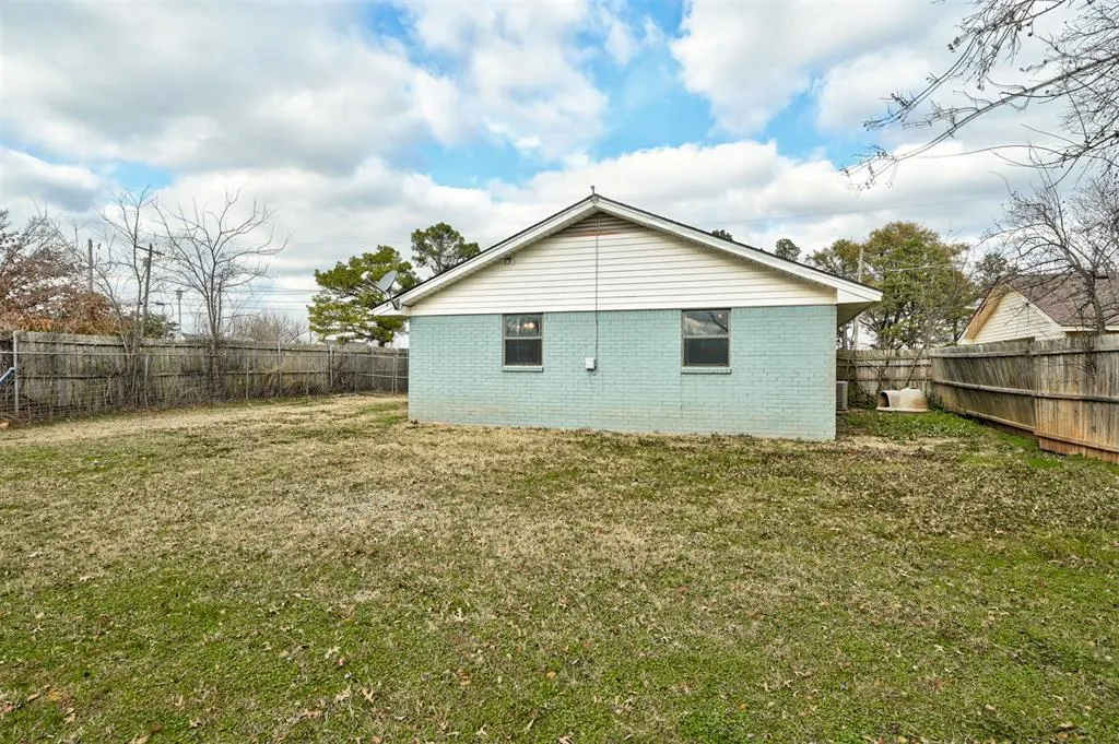 Photo 35 — 115 W Green Street, Meeker, OK 74855