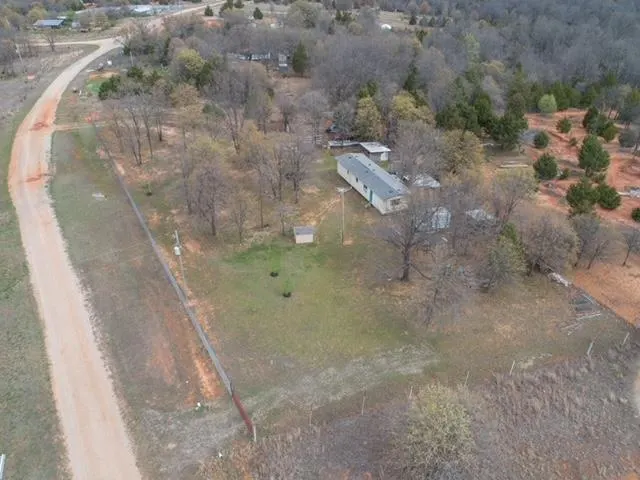 Photo 2 — 21839 Lilly Drive, Tecumseh, OK 74873