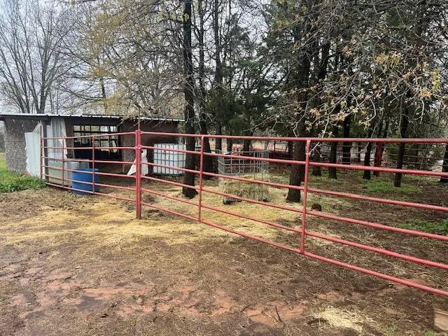 Photo 3 — 21839 Lilly Drive, Tecumseh, OK 74873