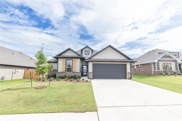 Photo 2 — 13028 NE 9th Street, Choctaw, OK 73020