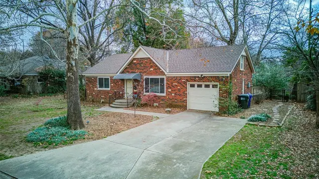 Photo 3 — 1410 Huntington Way, Norman, OK 73069
