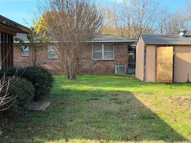 Photo 6 — 205 NW 15th Avenue, Ardmore, OK 73401
