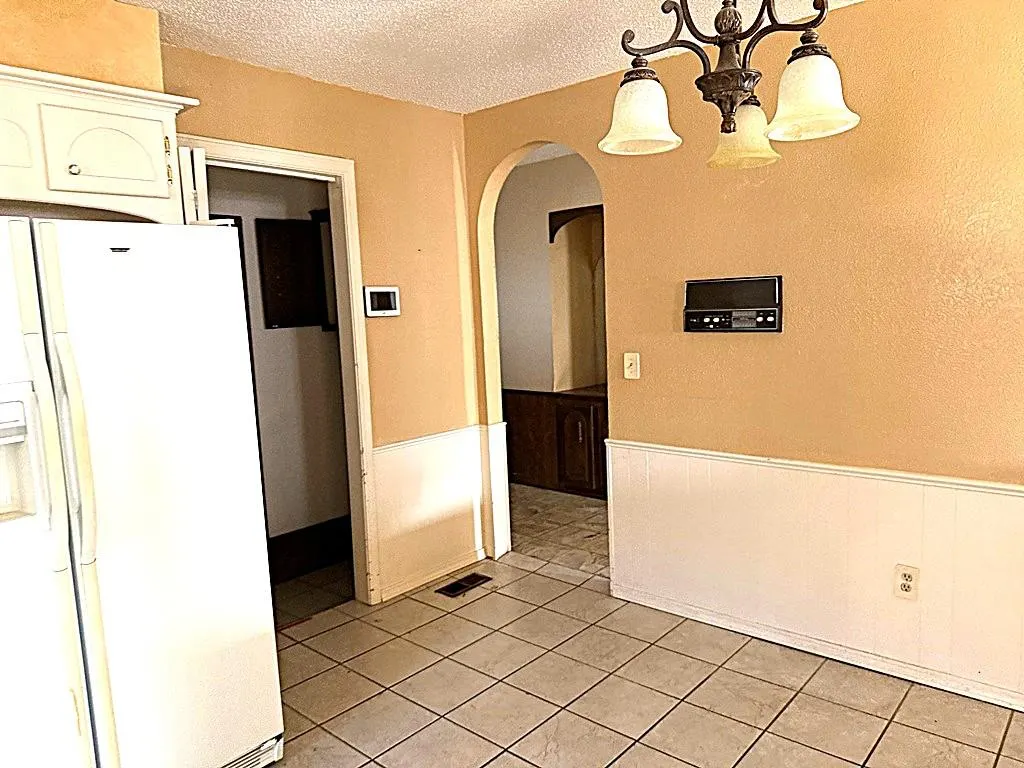 Photo 6 — 2504 SW 92nd Street, Oklahoma City, OK 73159
