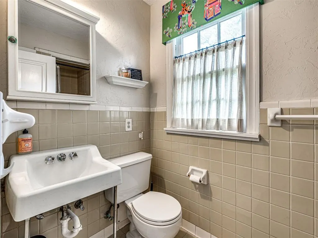 Photo 23 — 7800 NW 37th Street, Bethany, OK 73008