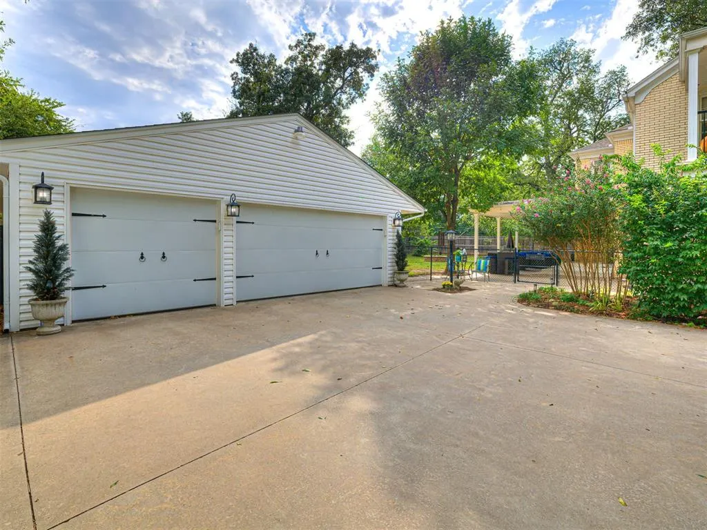 Photo 31 — 7800 NW 37th Street, Bethany, OK 73008