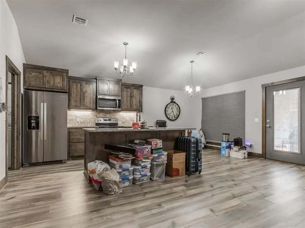 Photo 12 — 210 S 7th Street, Noble, OK 73068