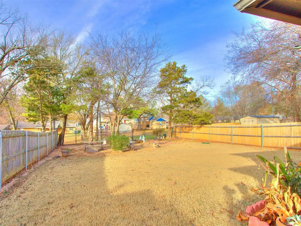 Photo 42 — 210 S 7th Street, Noble, OK 73068