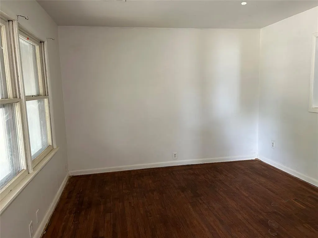 Photo 5 — 707 S 2nd Street, Yukon, OK 73099