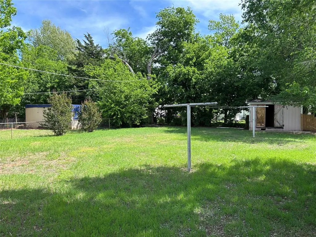 Photo 15 — 707 S 2nd Street, Yukon, OK 73099