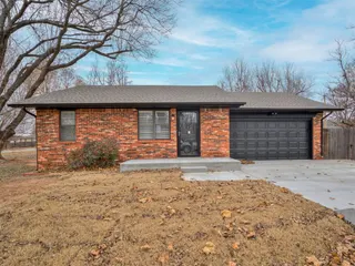 Sold home at 221 SW 6th Street