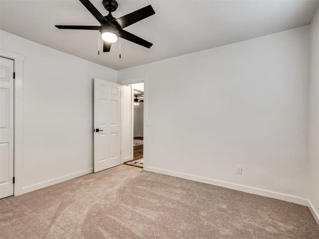 Photo 23 — 221 SW 6th Street, Blanchard, OK 73010