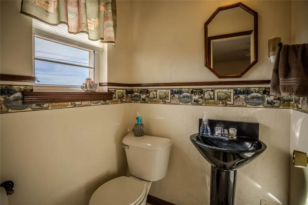 Photo 13 — 119 Elaine Drive, Cordell, OK 73632