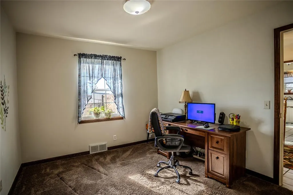 Photo 14 — 119 Elaine Drive, Cordell, OK 73632