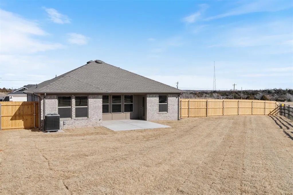 Photo 34 — 692 Elena Drive, Blanchard, OK 73010