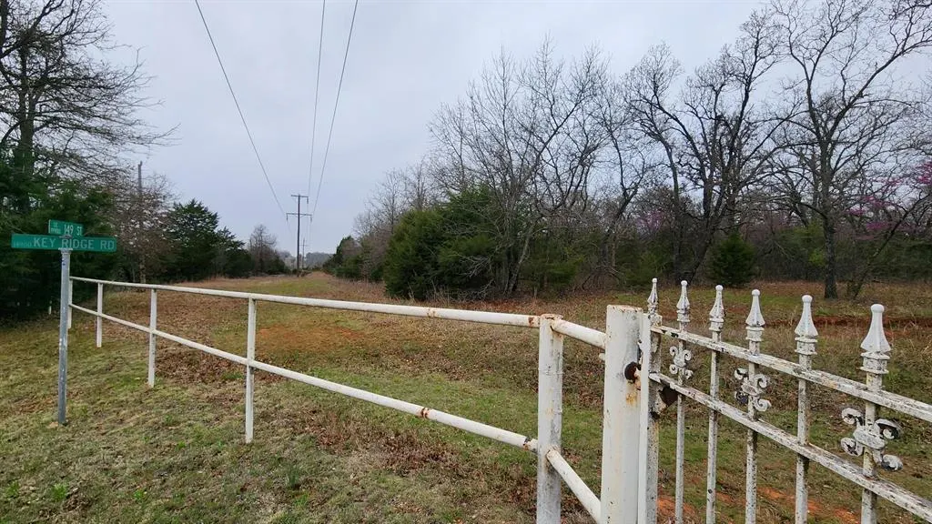 Photo 5 — Key Ridge Road, Norman, OK 73072