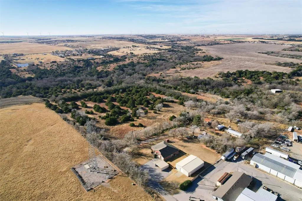 Photo 2 — S Washington Avenue, Weatherford, OK 73096