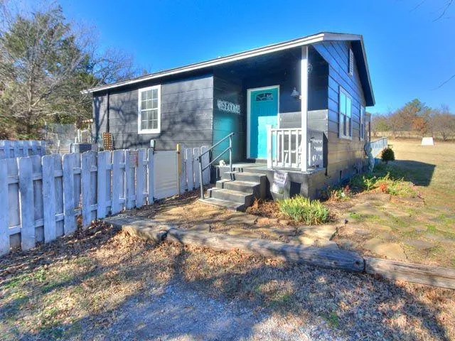 Photo 2 — 4150 NE 120th Avenue, Norman, OK 73026