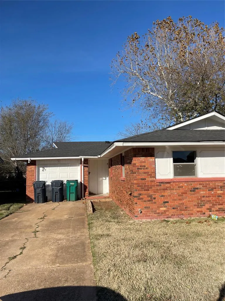 Front exterior — 205 NW 85th Street, Oklahoma City, OK 73114