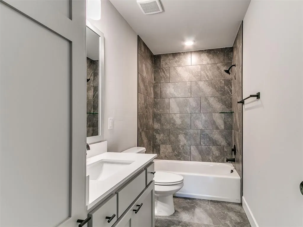 Photo 31 — 913 SW 141st Street, Oklahoma City, OK 73170