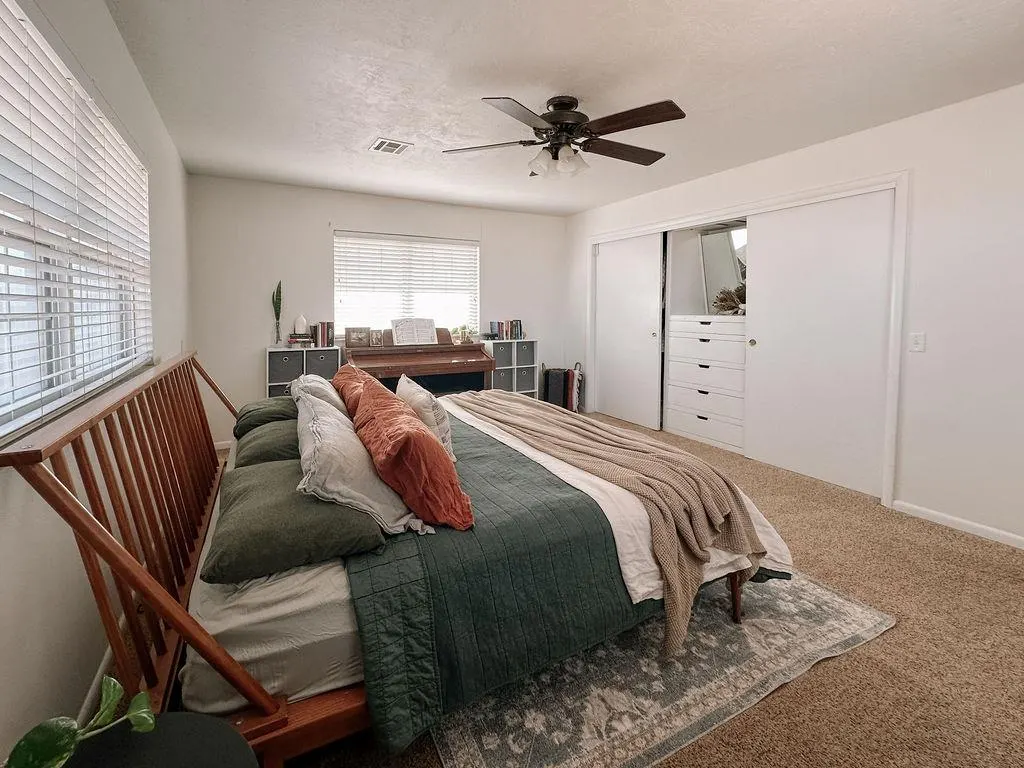 Photo 3 — 619 N Marion Avenue, Hinton, OK 73047
