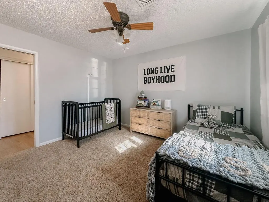 Photo 6 — 619 N Marion Avenue, Hinton, OK 73047