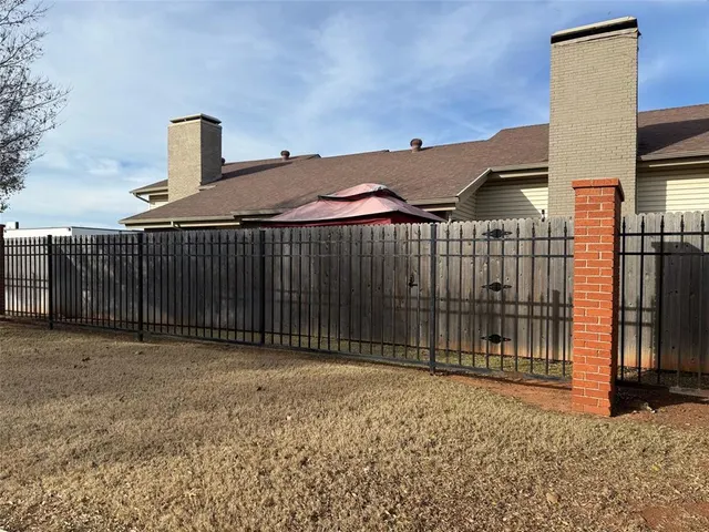 Photo 6 — 11313 Benttree Circle Unit # 11313, Oklahoma City, OK 73120