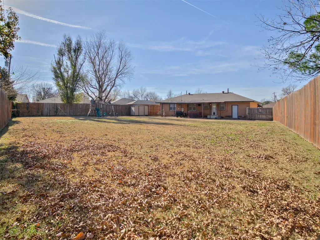 Photo 15 — 4401 NW 16th Place, Oklahoma City, OK 73107