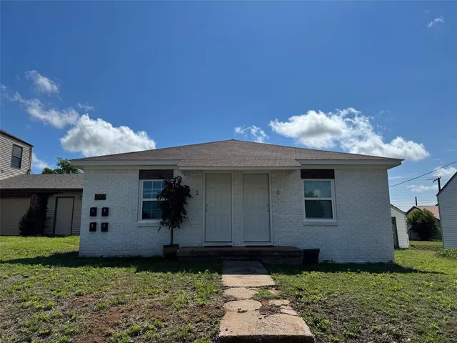 Photo 4 — 506 N 5th, Sayre, OK 73662