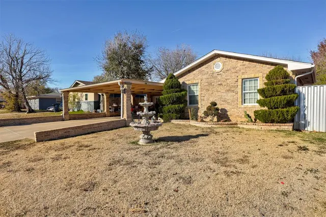 Photo 2 — 2633 SW 57th Street, Oklahoma City, OK 73119
