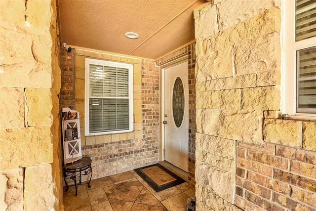 Photo 3 — 2633 SW 57th Street, Oklahoma City, OK 73119