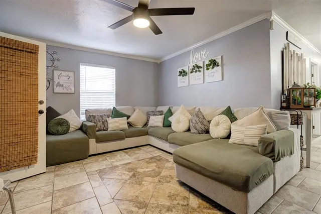 Photo 6 — 2633 SW 57th Street, Oklahoma City, OK 73119