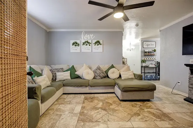 Photo 8 — 2633 SW 57th Street, Oklahoma City, OK 73119