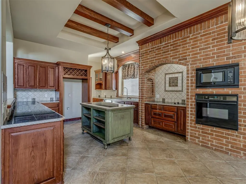 Photo 6 — 9221 SW 26th Street, Oklahoma City, OK 73128