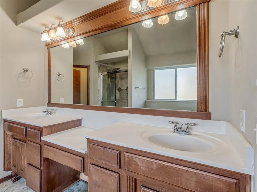 Photo 13 — 9221 SW 26th Street, Oklahoma City, OK 73128