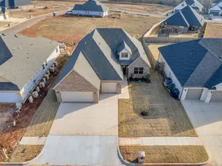 Sold home at 14308 Village Trail