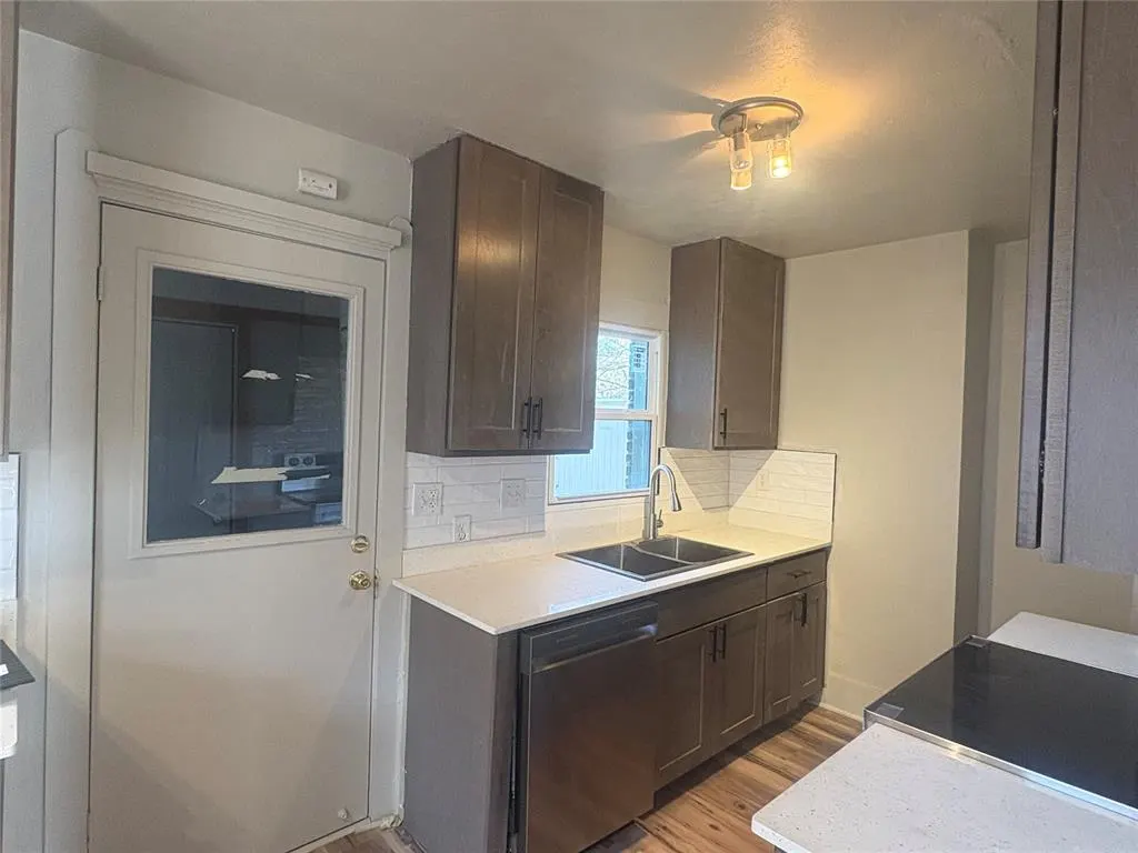 Photo 12 — 1141 NW 43rd Street, Oklahoma City, OK 73118