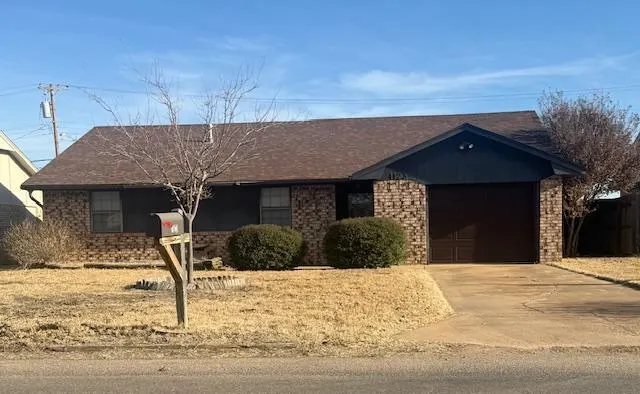 Front exterior — 1123 E Katy Drive, Altus, OK 73521