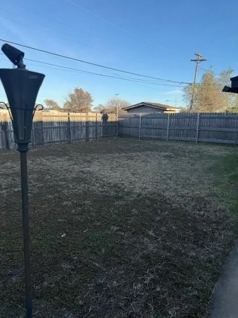 Photo 15 — 1123 E Katy Drive, Altus, OK 73521