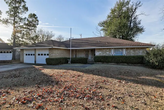 Photo 2 — 826 Nancy Lynn Terrace, Norman, OK 73069