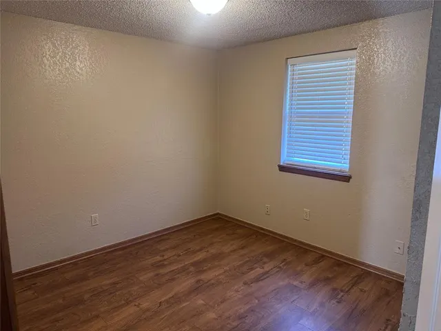 Photo 4 — 1009 Lapwing Road, Edmond, OK 73003