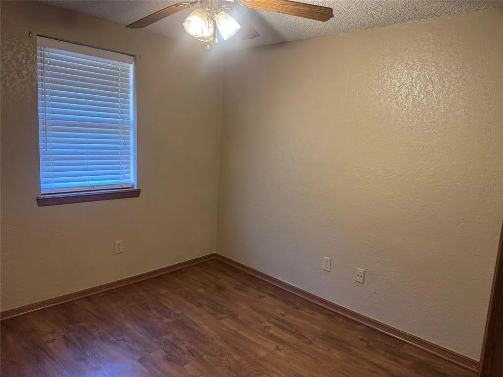 Photo 5 — 1009 Lapwing Road, Edmond, OK 73003