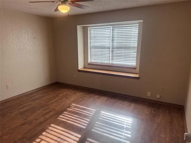 Photo 7 — 1009 Lapwing Road, Edmond, OK 73003